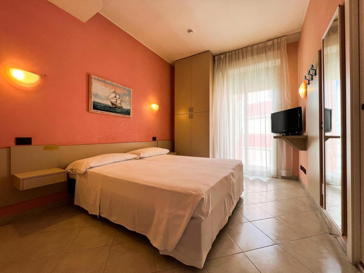 Hotel Soleblu ริมินี ภายนอก รูปภาพ