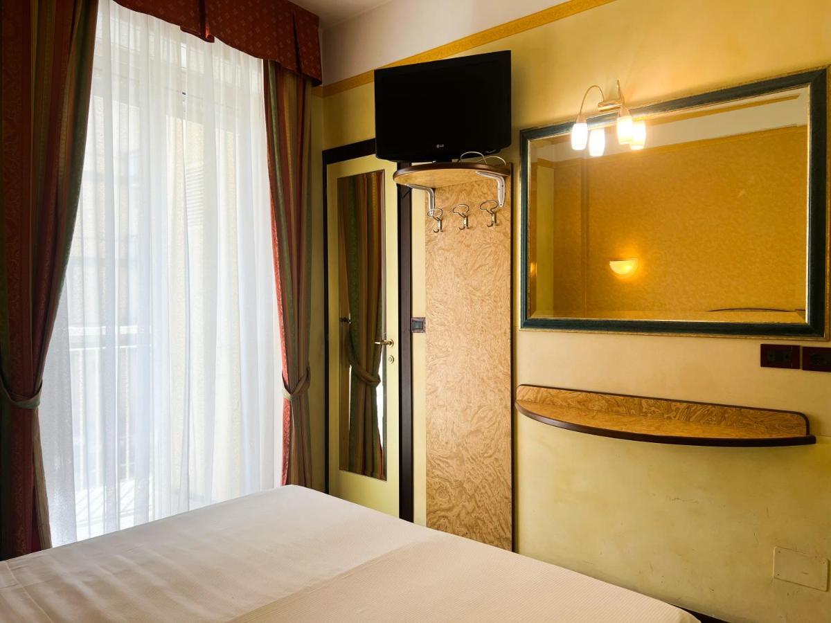 Hotel Soleblu ริมินี ภายนอก รูปภาพ
