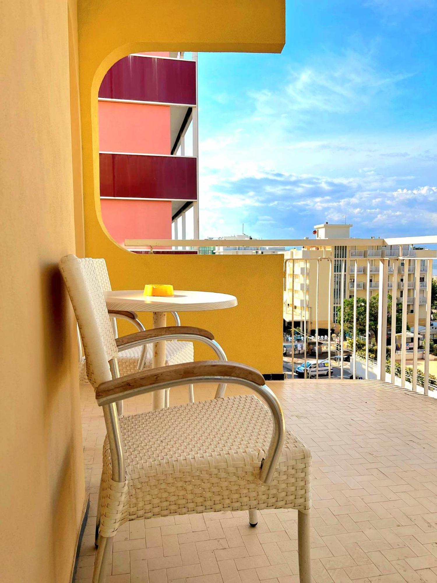 Hotel Soleblu ริมินี ภายนอก รูปภาพ